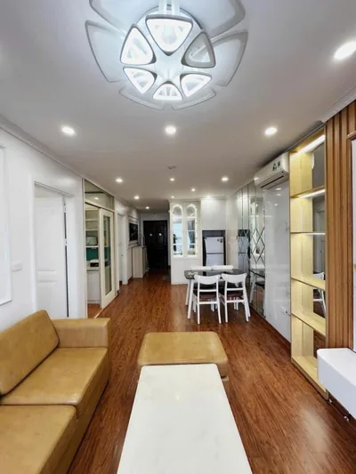 Appartamento con due camere da letto e balcone — HADAN'S HOMESTAY New Life Tower